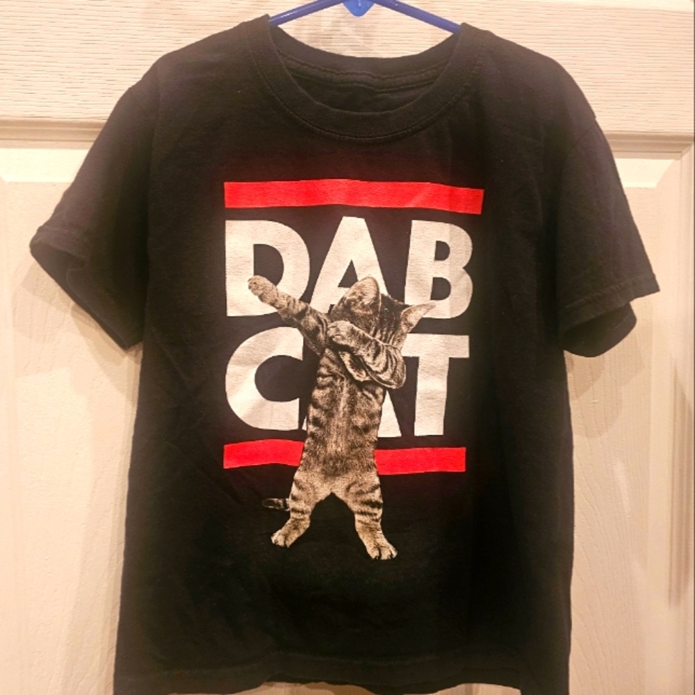 Dabbing Cat Tshirt